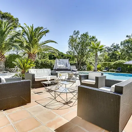 度假居 Elegant With A Pool Saint-Raphaël