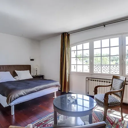度假居 Elegant With A Pool *